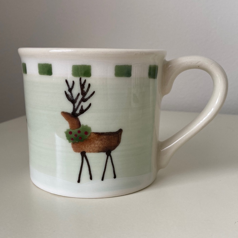 Hartstone USA Christmas Reindeer Holiday Coffee Mug Christmas Wreath large cup